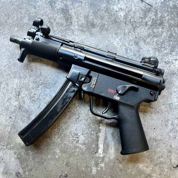 Heckler & Koch HK SP5K-PDW 9mm pistol, semi auto. 2x 30 round mags. FREE SHIPPING Heckler & Koch HK SP5K-PDW 9mm pistol, semi auto. 2x 30 round mags. FREE SHIPPING